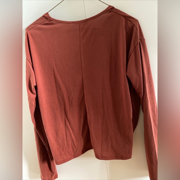 Lulus draped long sleeve top - small - Picture 4 of 5